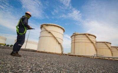 Perbaikan Tangki Minyak dengan FRP Composite Wrapping